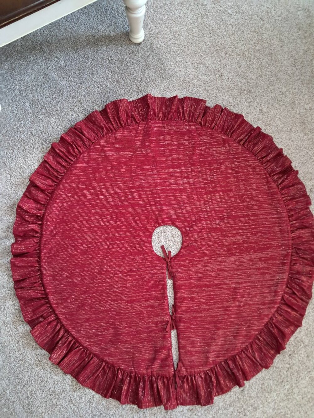47" Elegant Red & Gold Shimmer Ruffle Christmas Tree Skirt With Tie Closures